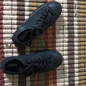 *SOLD*Platform converse 🖤